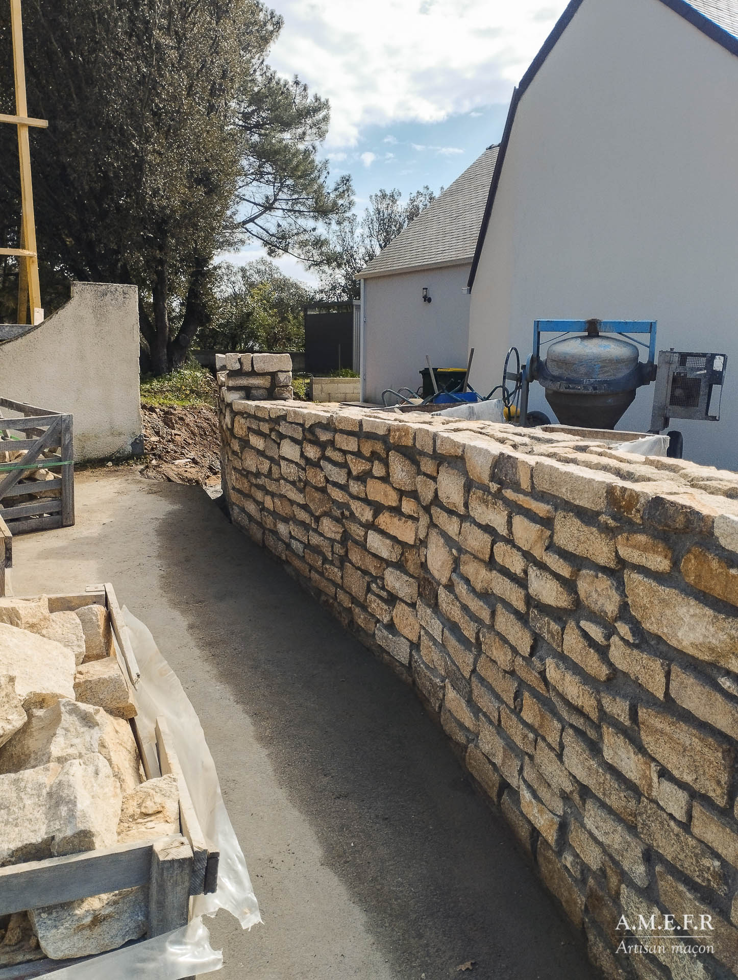 Création d'un muret en pierre A.M.E.F.R Artisan Maçon à Peillac — free download